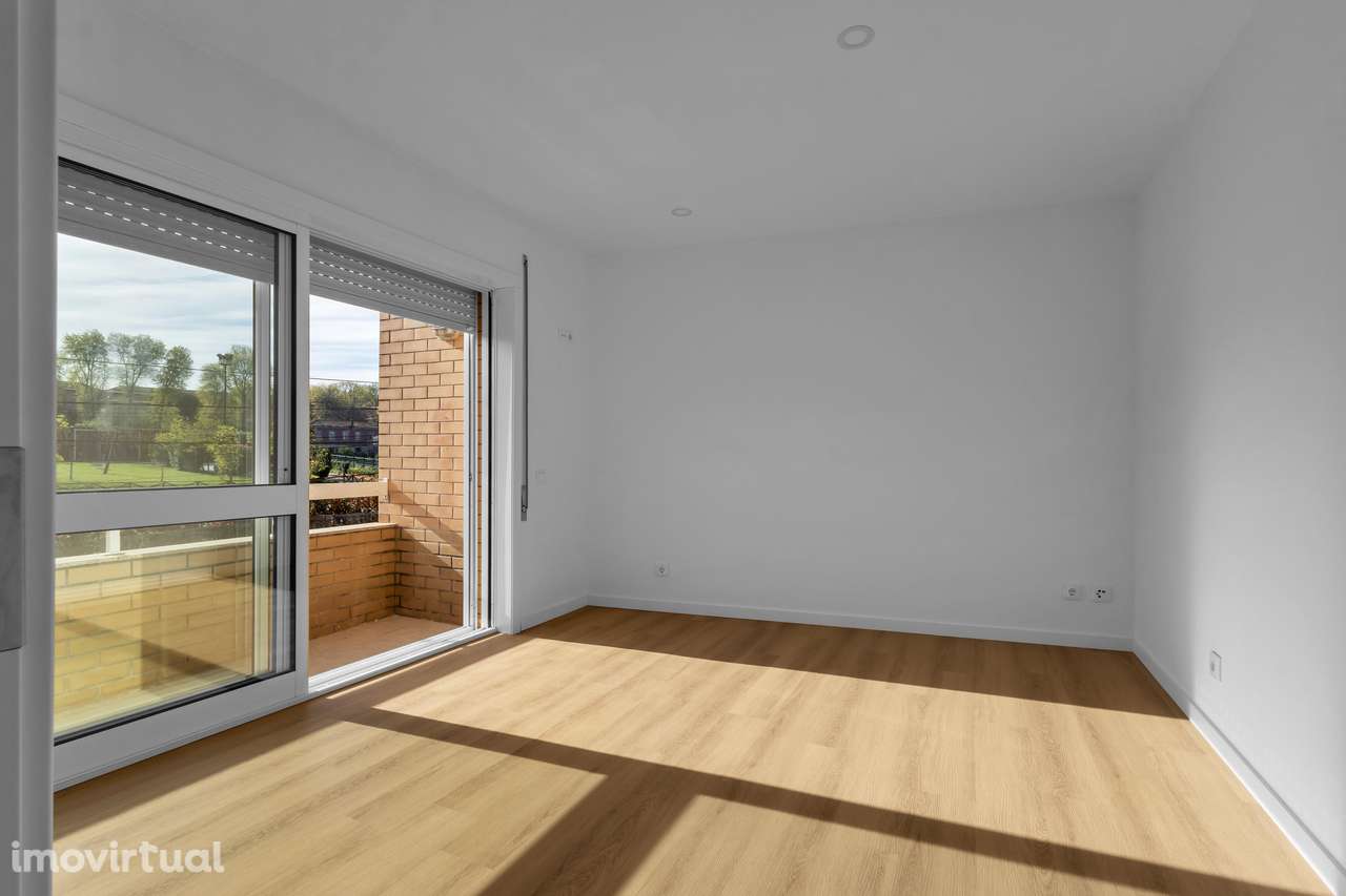 APARTAMENTO T2 CONVERTIDO EM T3 | REMODELADO | PARANHOS - Grande imagem: 2/25