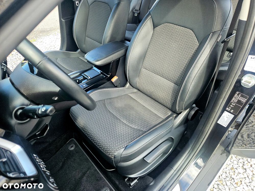 Kia XCeed - 26