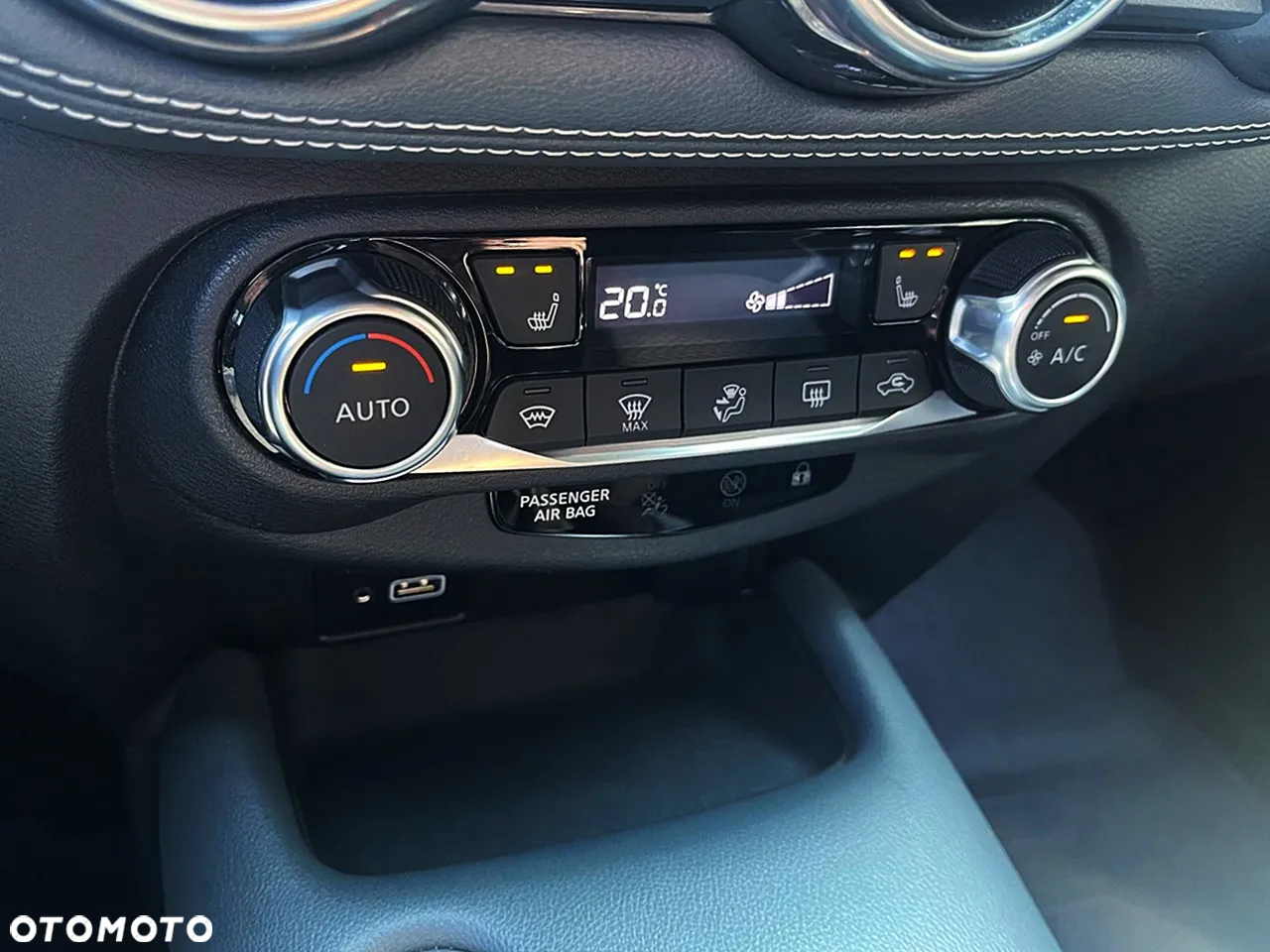 Nissan Juke 1.0 DIG-T N-Connecta - 20