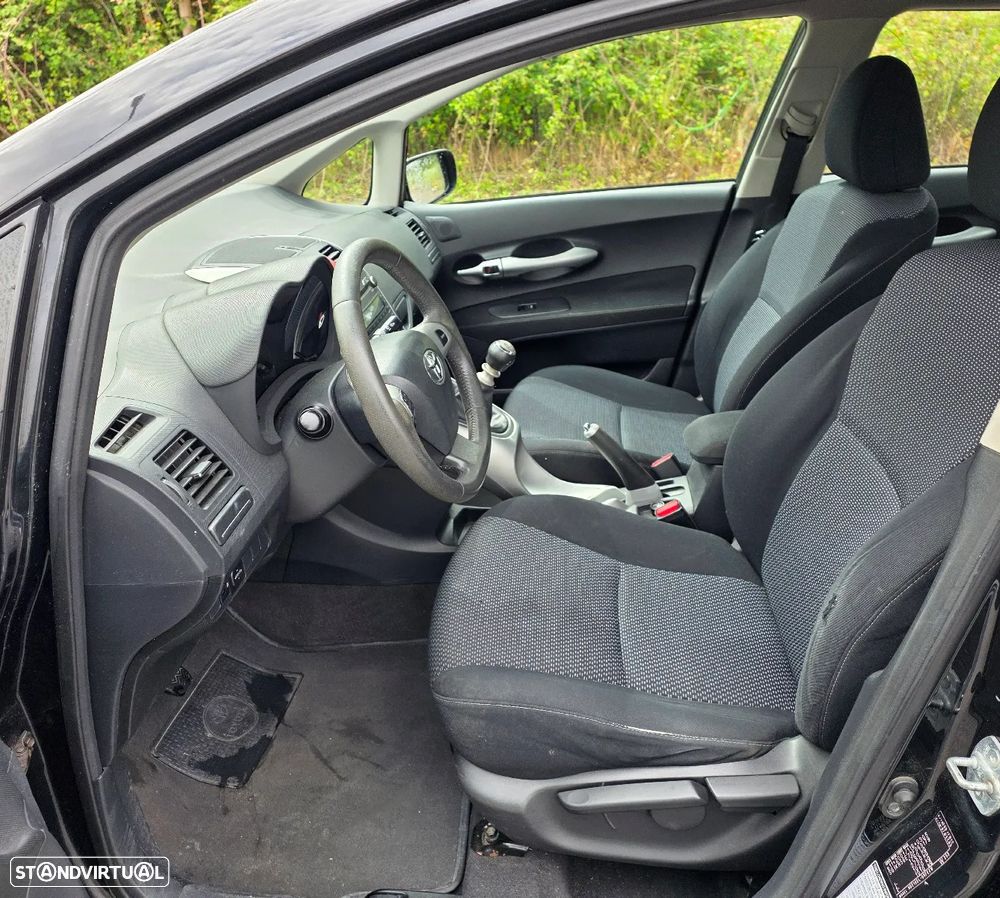 Toyota Auris 1.4 D-4D AC - 9