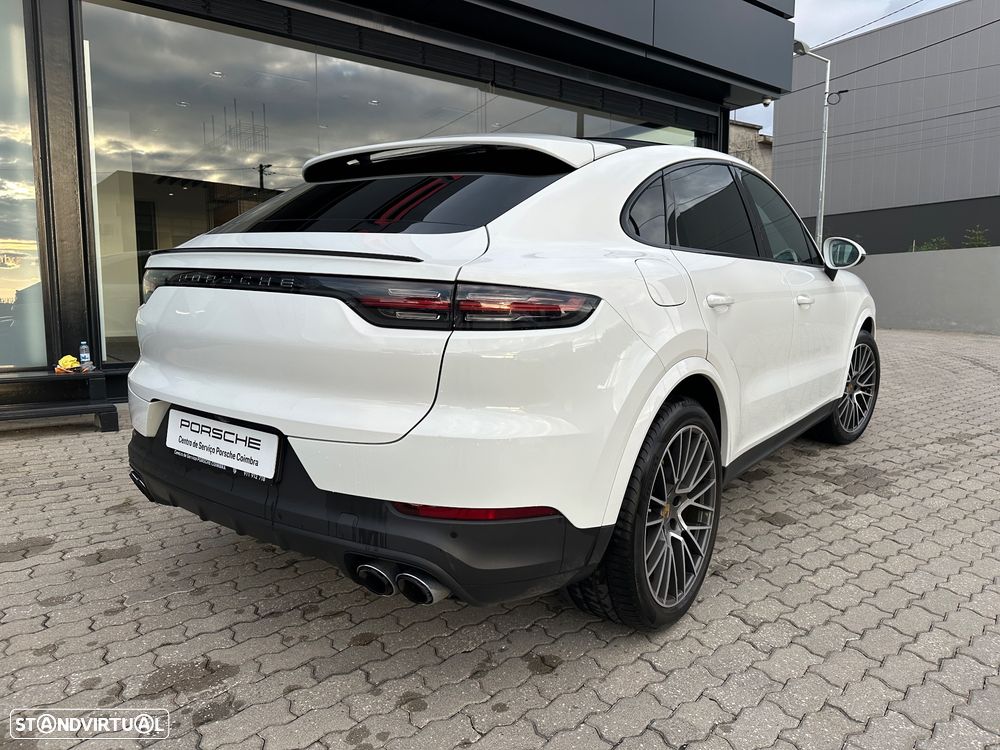 Porsche Cayenne - 4