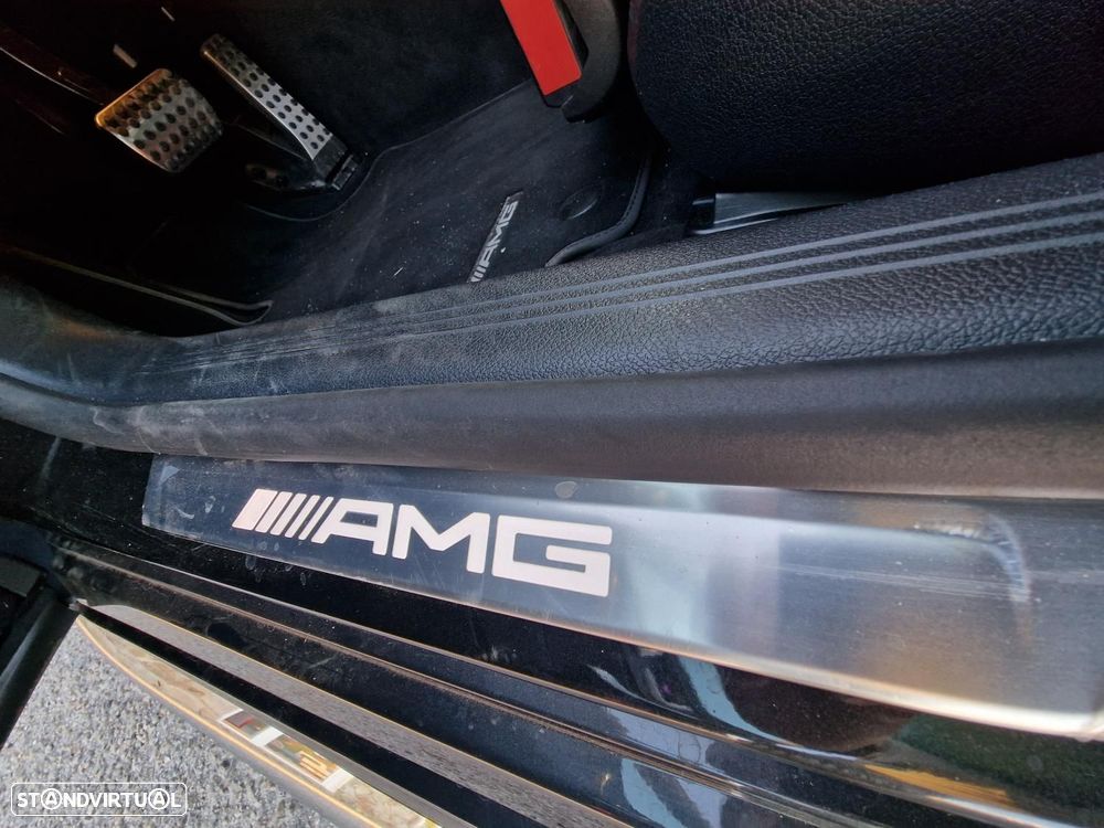 Mercedes-Benz E 53 AMG Hybrid 4Matic+ - 38