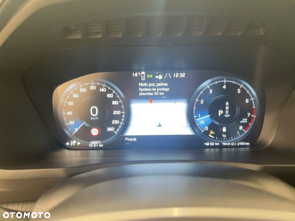 Volvo XC 90 - 16