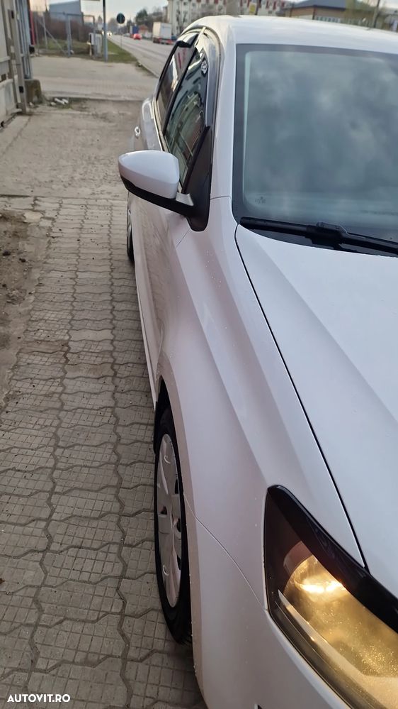 Volkswagen Polo - 13