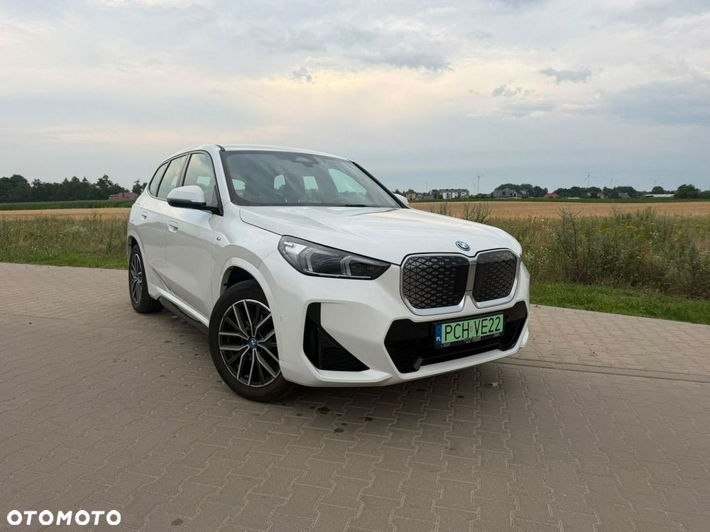 BMW iX1 eDrive20 66.5kWh M Sport - 7