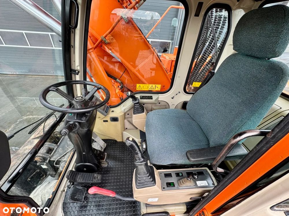 Doosan SOLAR 210W - 6