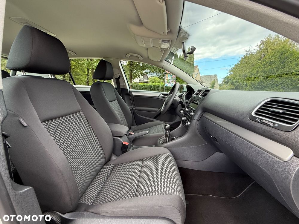 Volkswagen Golf VI 2.0 TDI Comfortline - 23