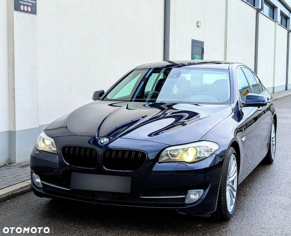 BMW Seria 5 550i - 3