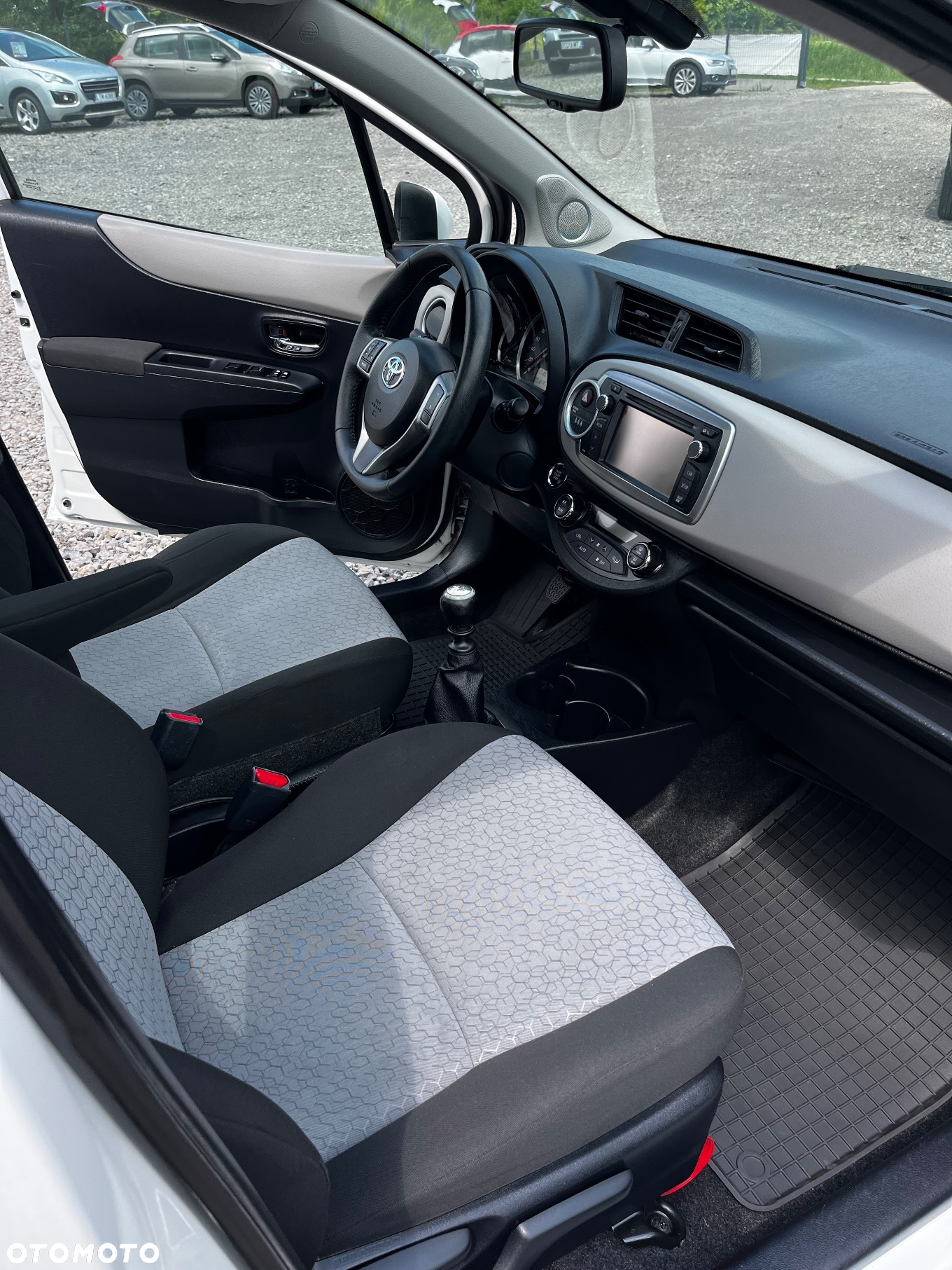 Toyota Yaris 1.4 D-4D Executive - 11