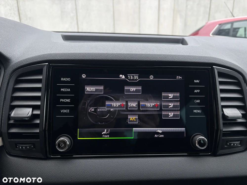 Skoda Karoq 1.5 TSI ACT Selection DSG - 19
