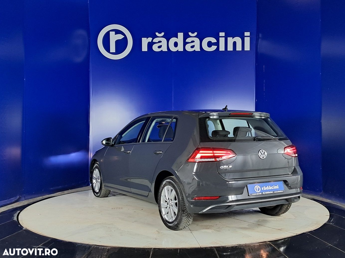 Volkswagen Golf - 3