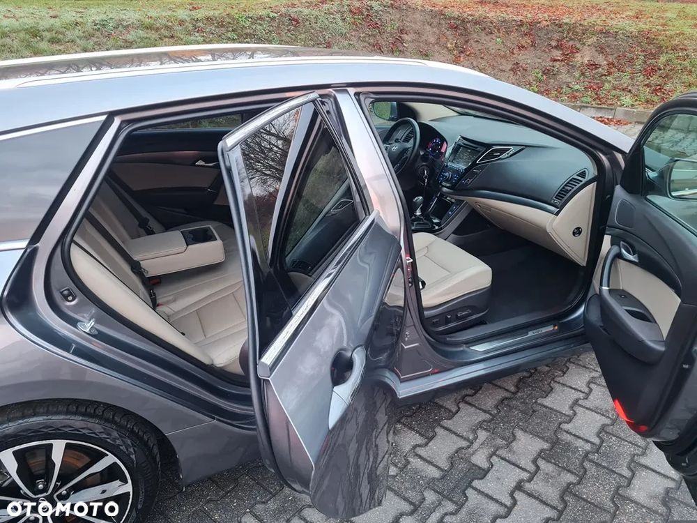 Hyundai i40 Kombi 1.7 CRDi Premium - 39