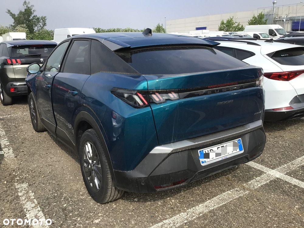 Peugeot 3008 1.2 PureTech mHEV Allure e-DCS6 - 4