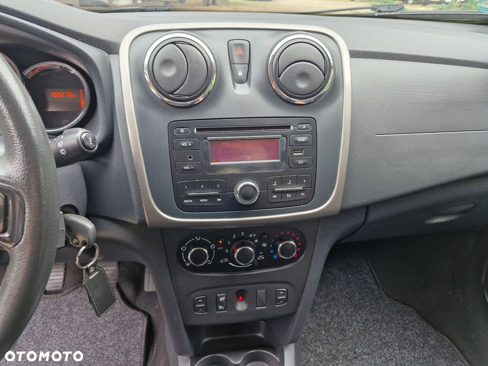 Dacia Sandero 1.2 16V 75 Essentiel - 11