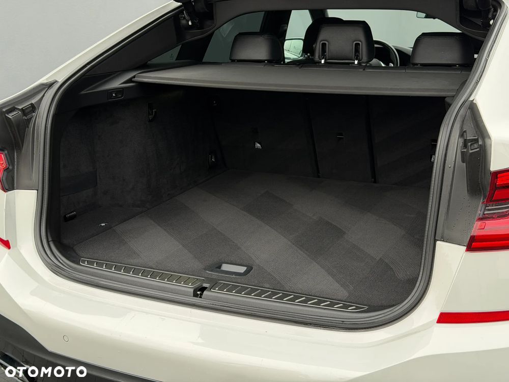 BMW Seria 6 - 12