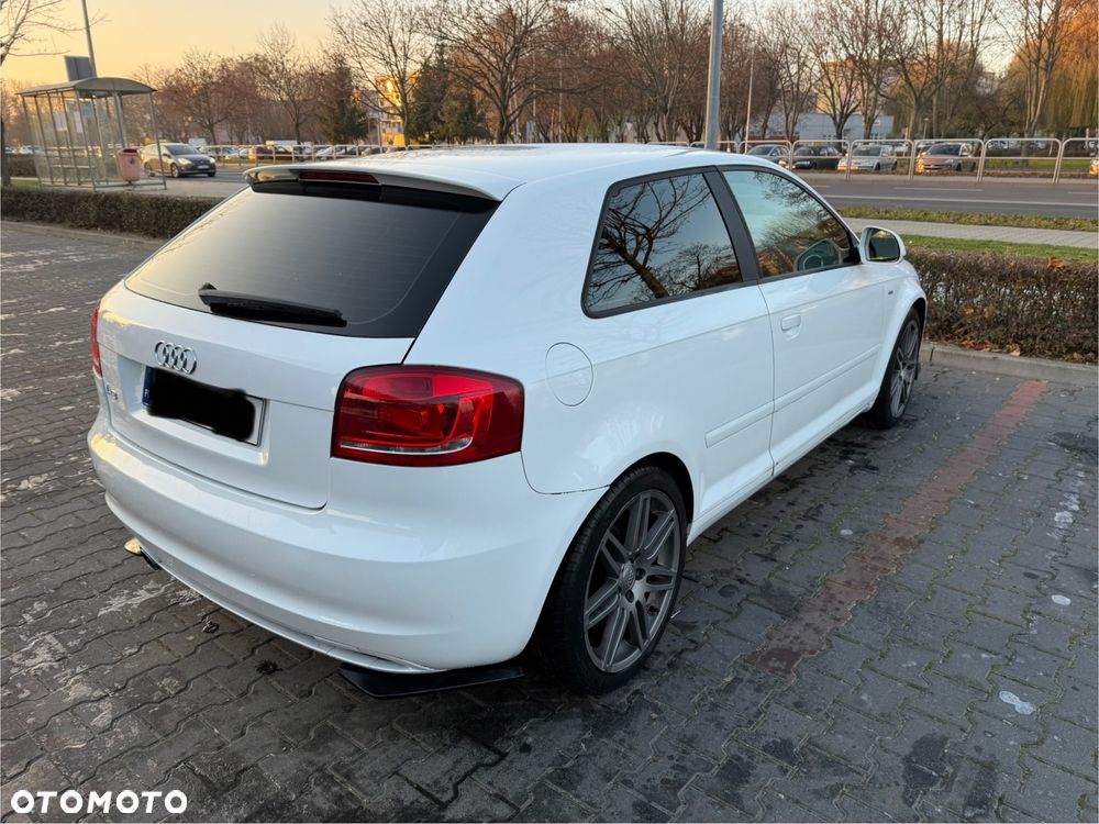 Audi A3 3-drzwiowe 1.6 TDI DPF S line Sportpaket - 6