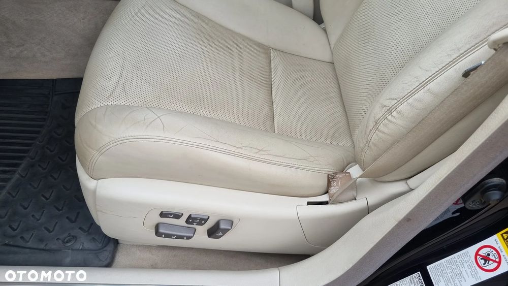Lexus LS 600h Ambience h - 32