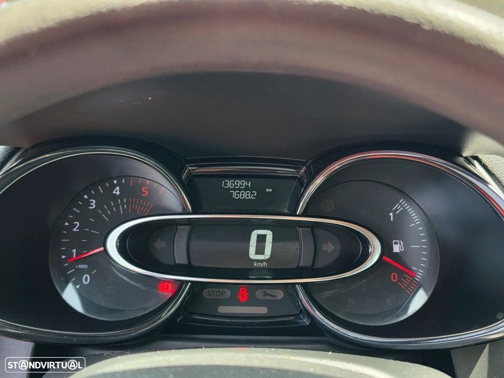 Renault Clio 1.5 dCi Zen - 12