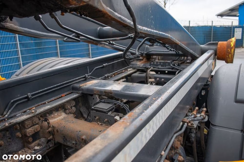 Scania G440 6x2 Hakowiec MEILLER / Oś skrętna podnoszona  / Euro 5/ - 7