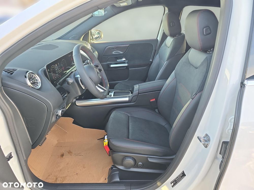 Mercedes-Benz GLA 200 mHEV AMG Line 7G-DCT - 10