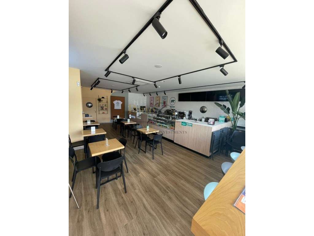 TRESPASSE COFFEE SHOP / CONCEITO DE RESTAURAÇÃO PREMIUM EM MATOSINH... - Grande imagem: 4/11