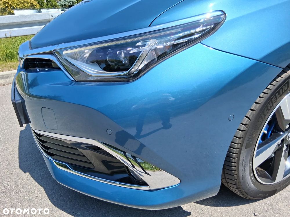 Toyota Auris 1.8 HSD Prestige NAVI - 12