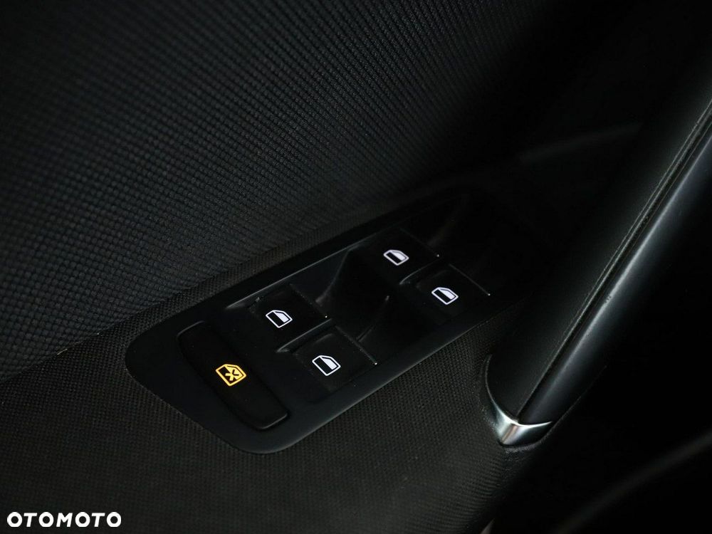 Volkswagen Golf - 40