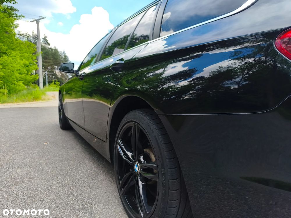 BMW Seria 5 520d - 12