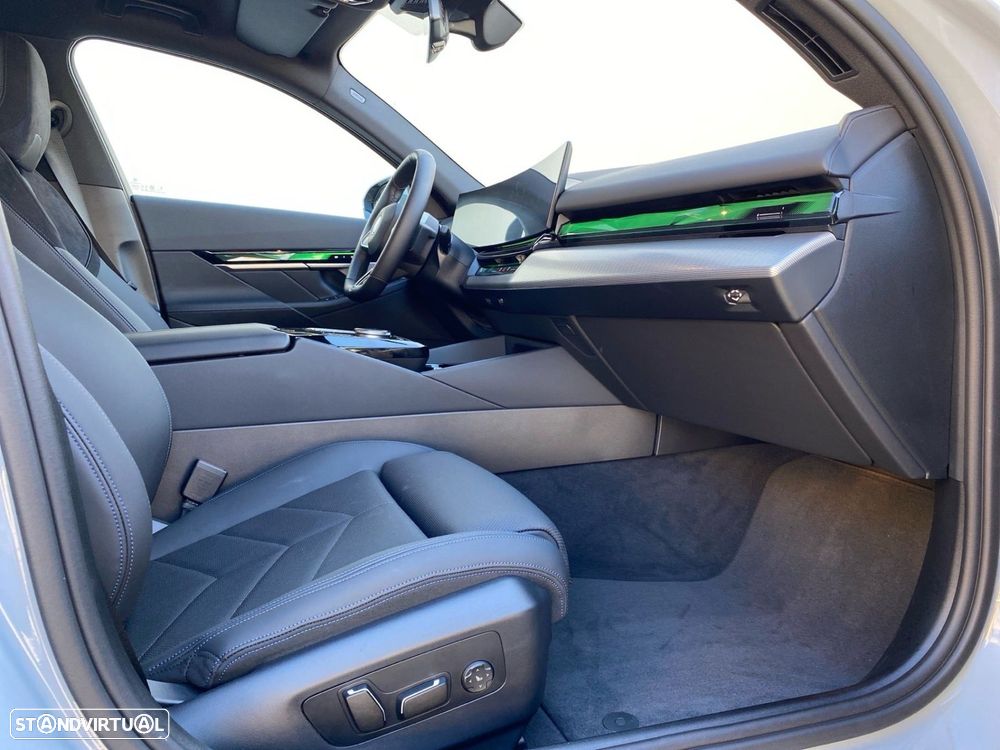 BMW i5 eDrive40 - 21