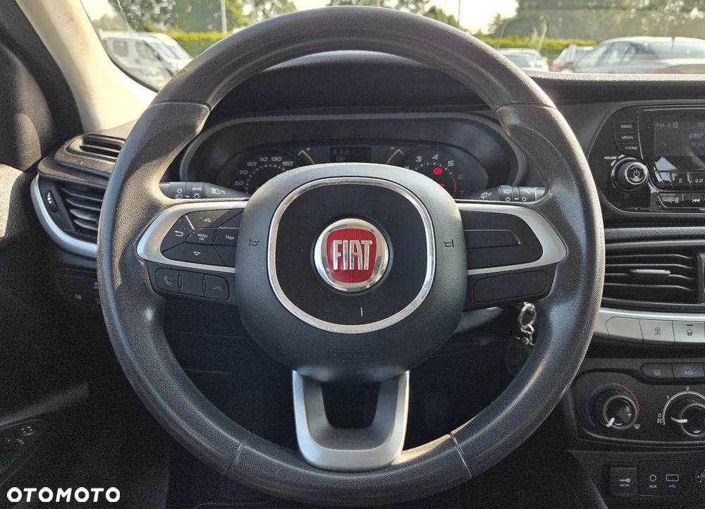 Fiat Tipo 1.4 16v Easy - 10