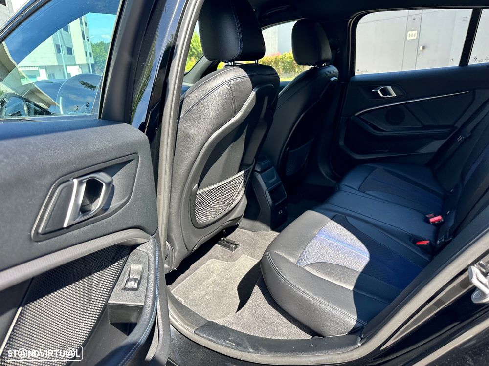 BMW 116 d Pack Desportivo M - 26