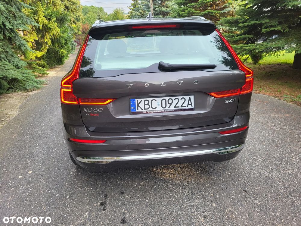 Volvo XC 60 B4 D AWD Plus Bright - 19