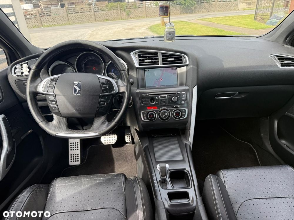 Citroën DS4 1.6 e-HDi SoChic MCP - 6