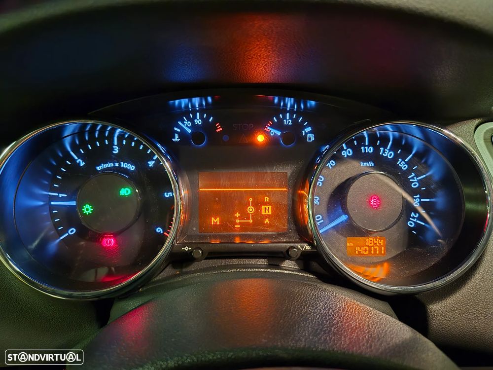 Peugeot 5008 1.6 E-HDi Allure 2-Tronic - 24