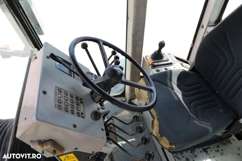 New Holland New Holland F156 - 21