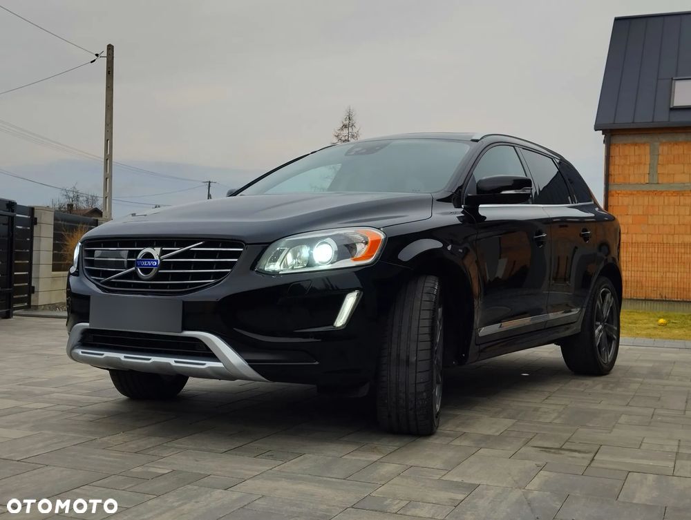 Volvo XC 60 T5 Drive-E Momentum - 1