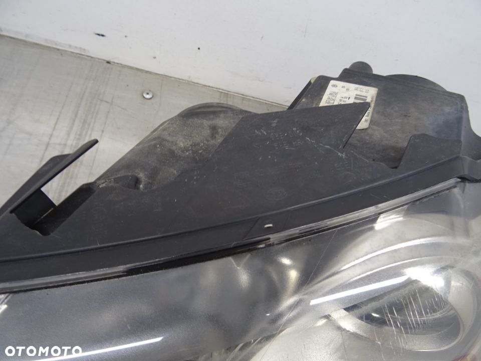 VW PASSAT B6 05-09 2.0TDI REFLEKTOR LAMPA PRAWY LEWY PRZÓD - 8