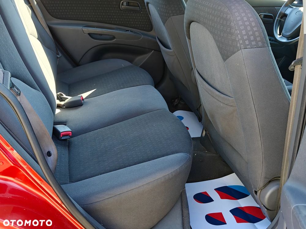 Kia Rio 1.4 Comfort - 8