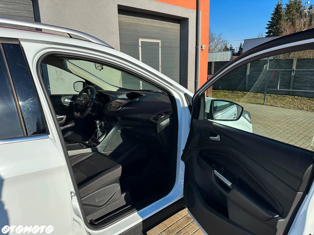 Ford Kuga - 30