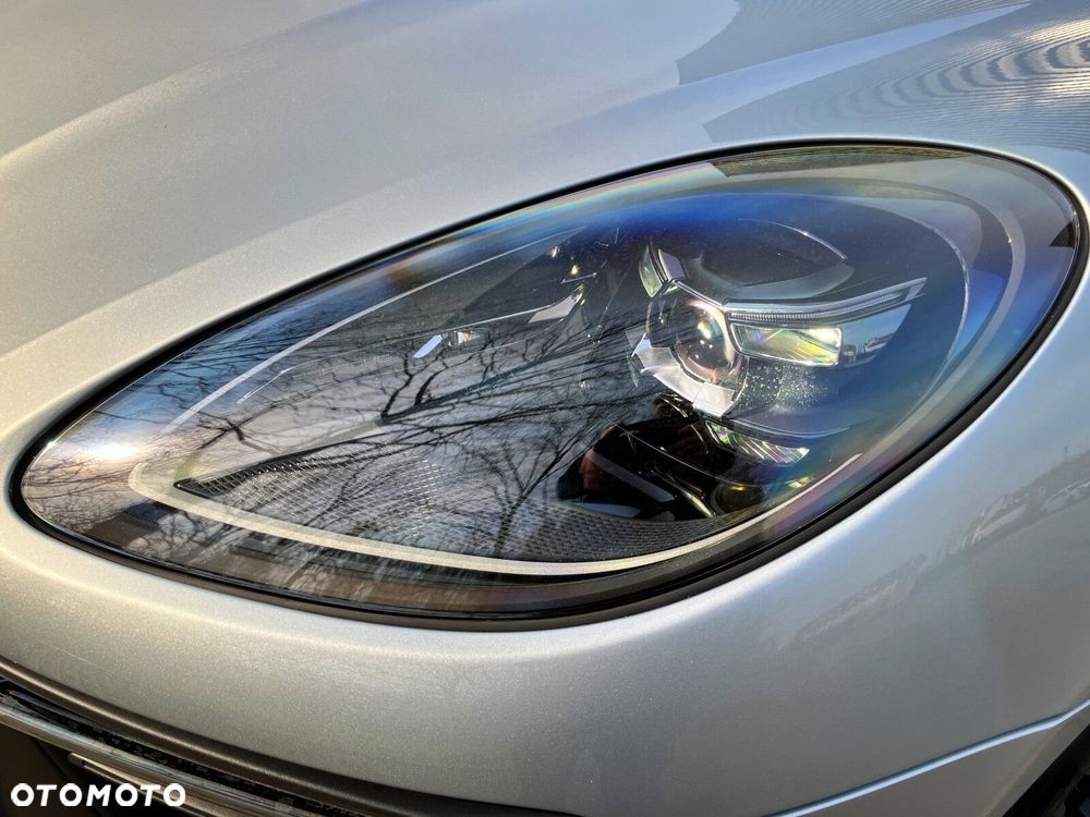 Porsche Macan - 10