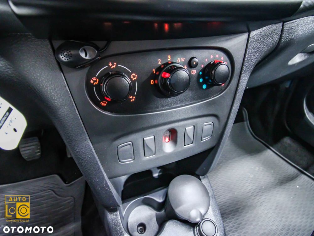 Dacia Sandero 1.2 16V Ambiance EU6 - 19