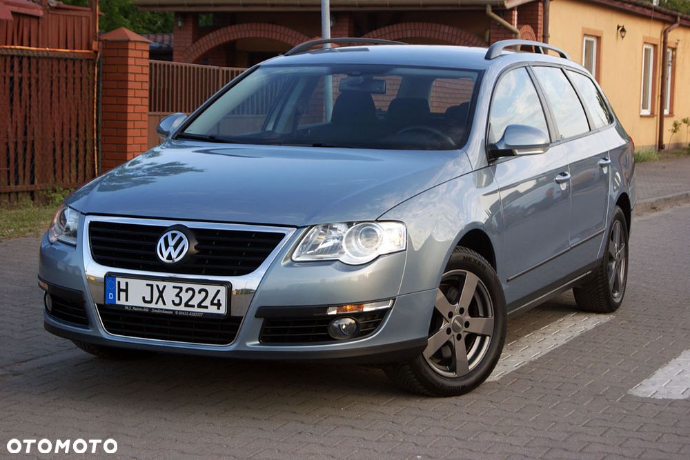 Volkswagen Passat 2.0 TDI DPF BlueMotion Technology Comfortline - 1