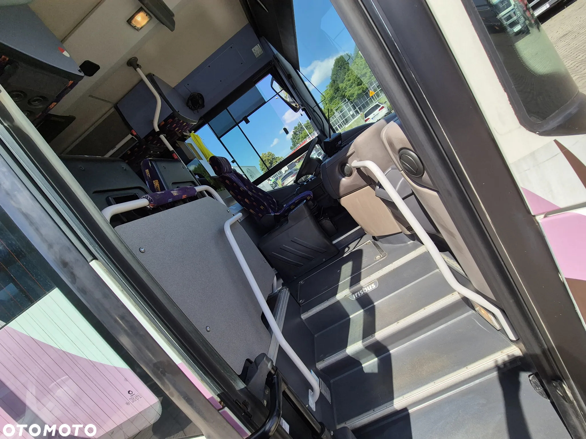 Irisbus KAMPER / AUTOBUS / NOWA ZABUDOWA / SOLAR NA DACHU / ŁAZIENKA / KUCHENKA / STAN IDEALNY / 2 PRZETWORNICE - 35
