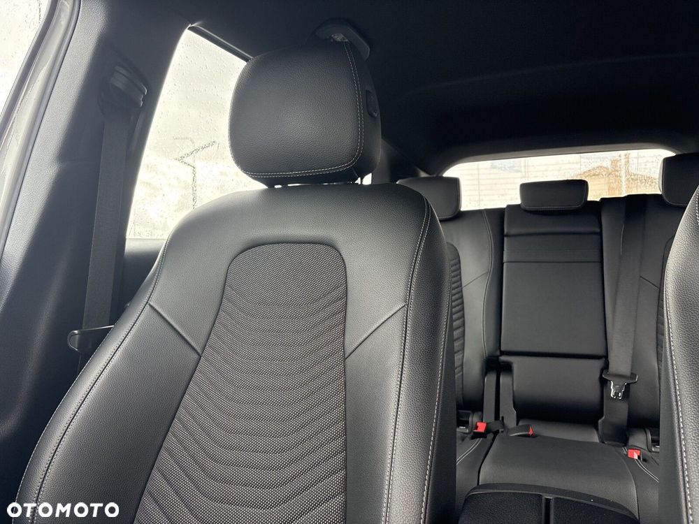 Mercedes-Benz GLB 200 7G-DCT - 15