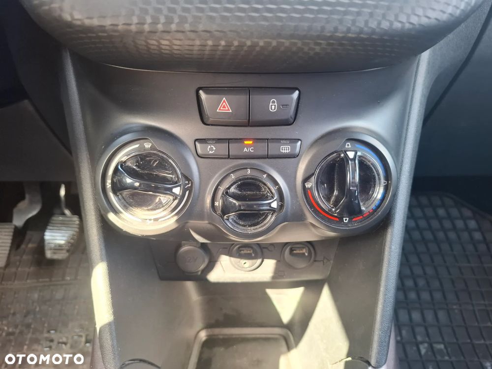 Peugeot 2008 1.6 e-HDi Style S&S - 18