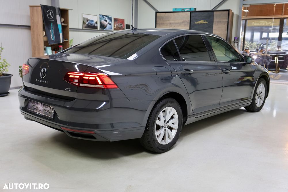 Volkswagen Passat 1.5 TSI ACT DSG Comfortline - 5