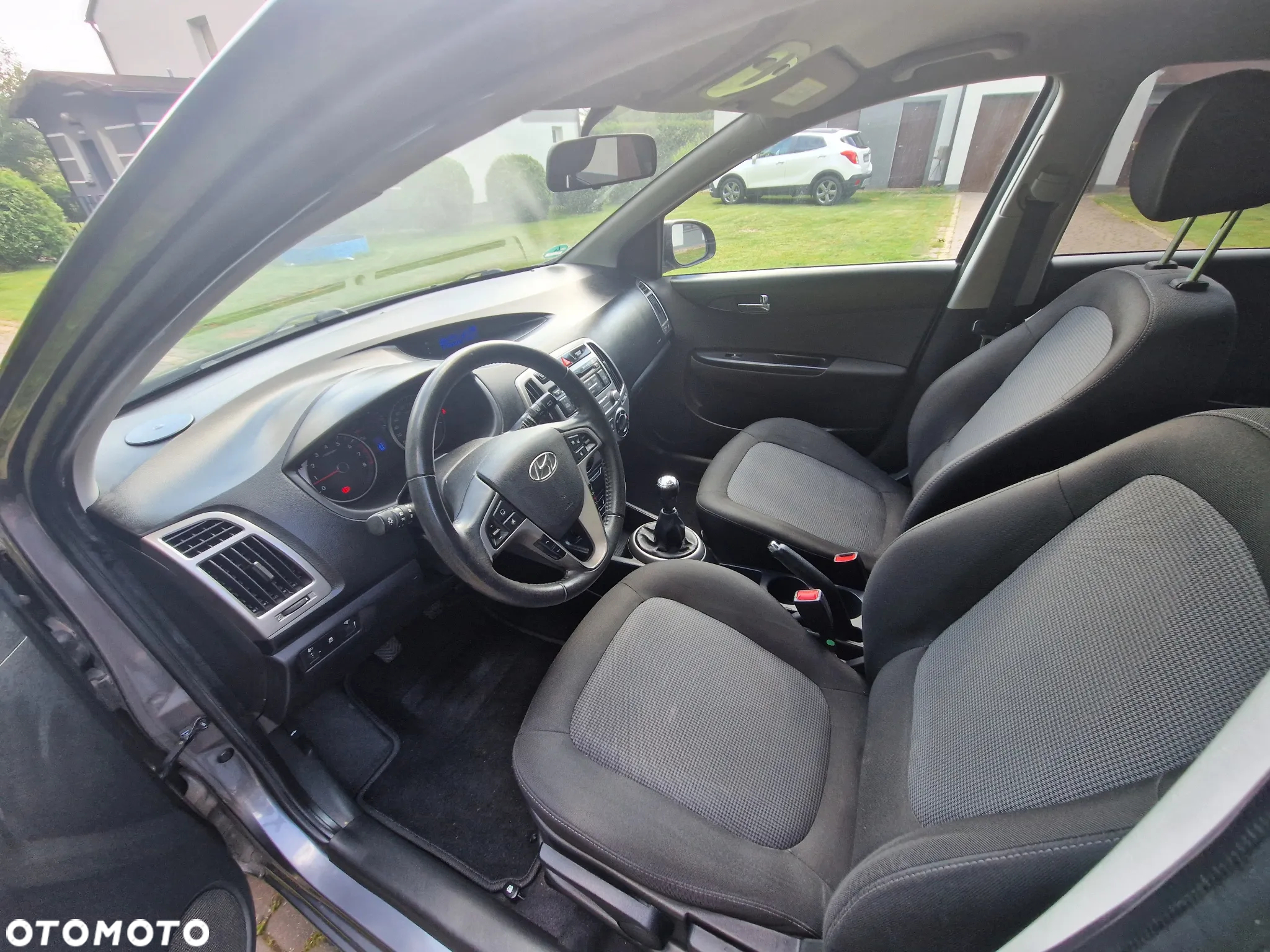 Hyundai i20 - 11