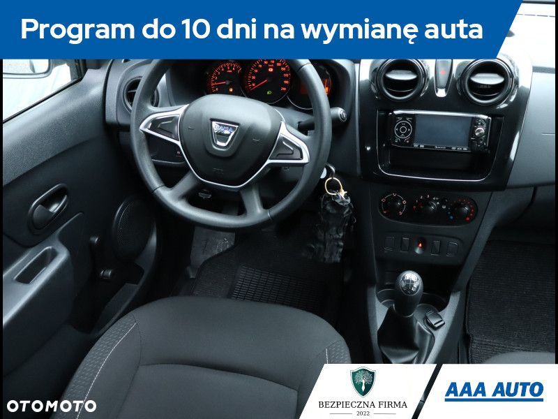 Dacia Sandero - 8