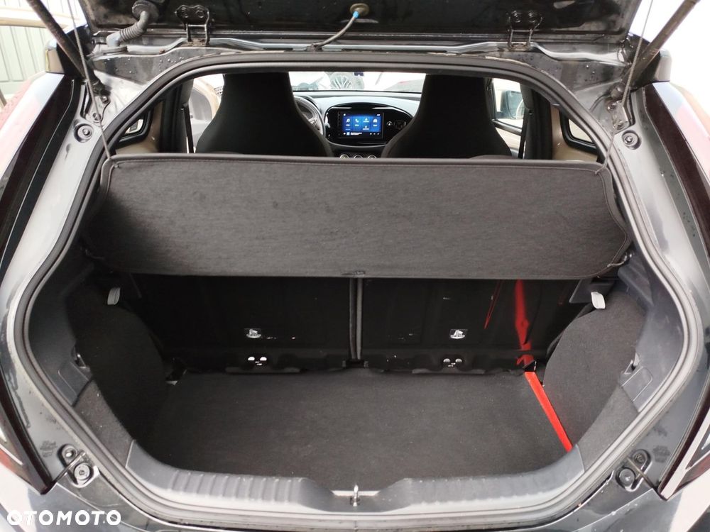 Toyota Aygo - 16
