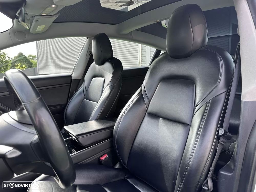 Tesla Model 3 Standard Range Plus RWD - 30